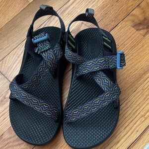 NWOT Chaco Black Sandals with Blue and Green Patterned Straps